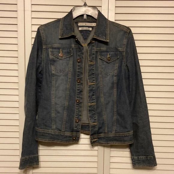 Tommy Hilfiger Jackets & Blazers - Tommy Hilfiger Denim Jean Jacket Tommy Hilfiger Leather Patch size S